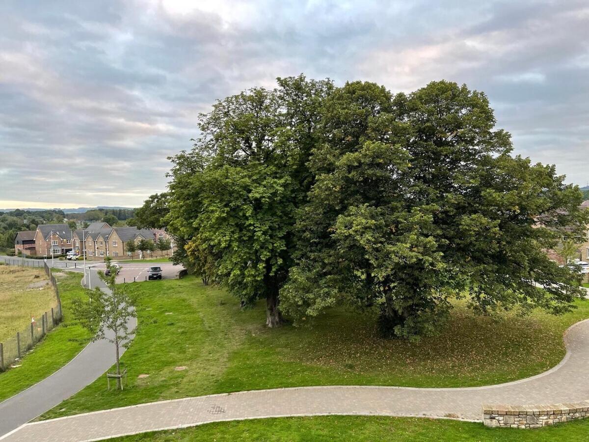 2 Bedroom Luxury Flat In Quiet Village Of Bishopton Bishopton  Exterior foto